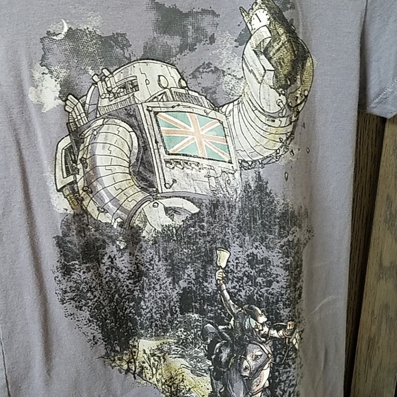 Threadless T-shirt - Picture 2 of 3